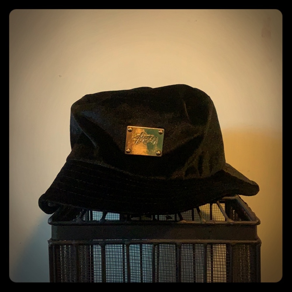 Stussy- Bucket Hat- Black- Size Small/Medium